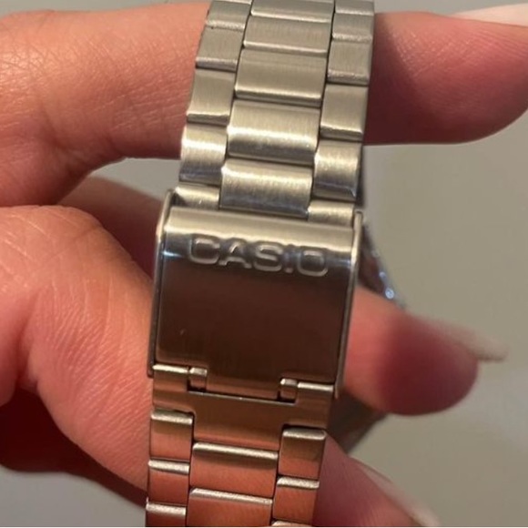 CASIO WATCH - Picture 4 of 5